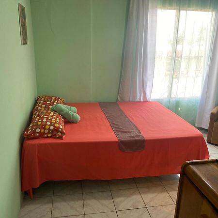 Hostel Casa Marina Пуэрто-Лимон Экстерьер фото