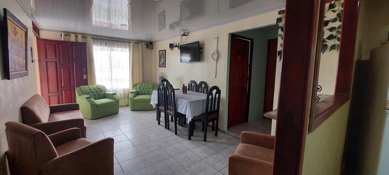 Hostel Casa Marina Пуэрто-Лимон Экстерьер фото