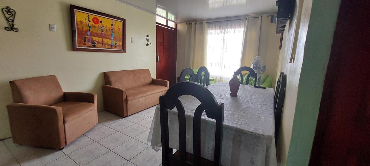 Hostel Casa Marina Пуэрто-Лимон Экстерьер фото