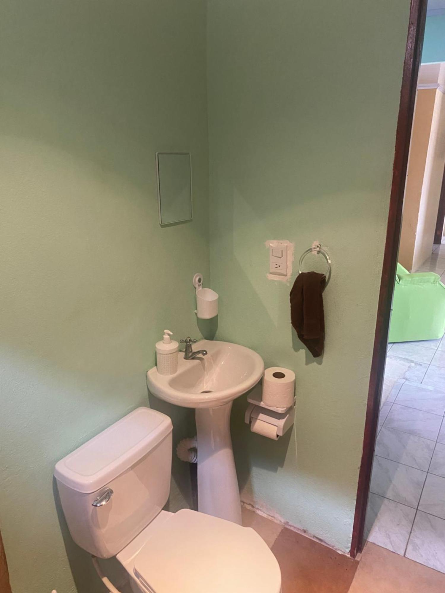 Hostel Casa Marina Пуэрто-Лимон Экстерьер фото