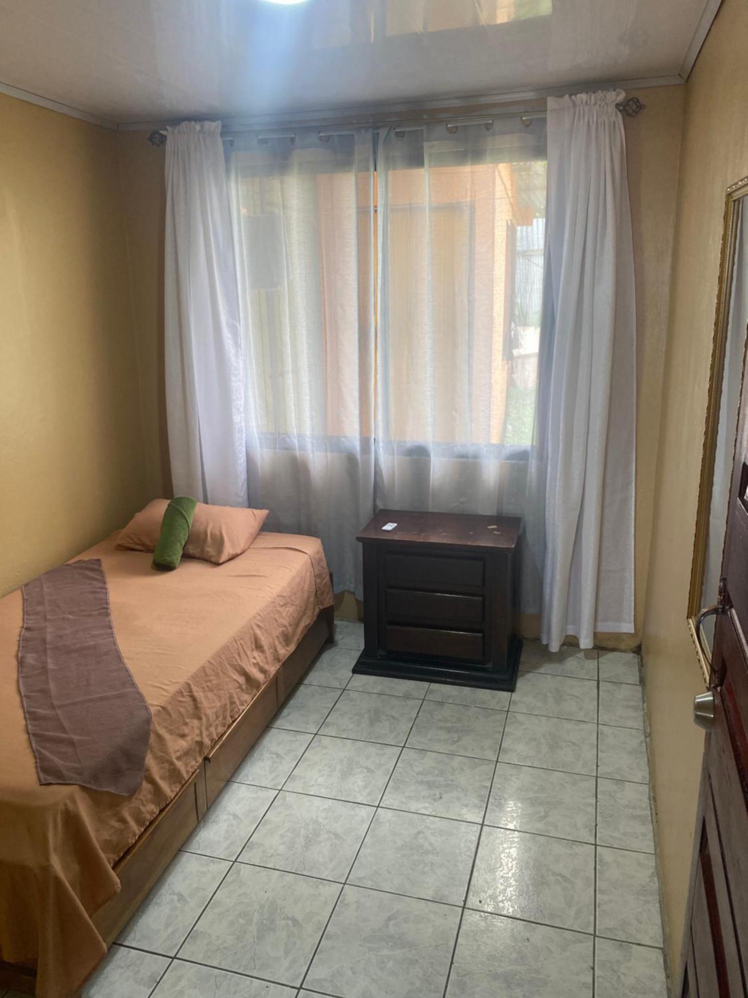 Hostel Casa Marina Пуэрто-Лимон Экстерьер фото