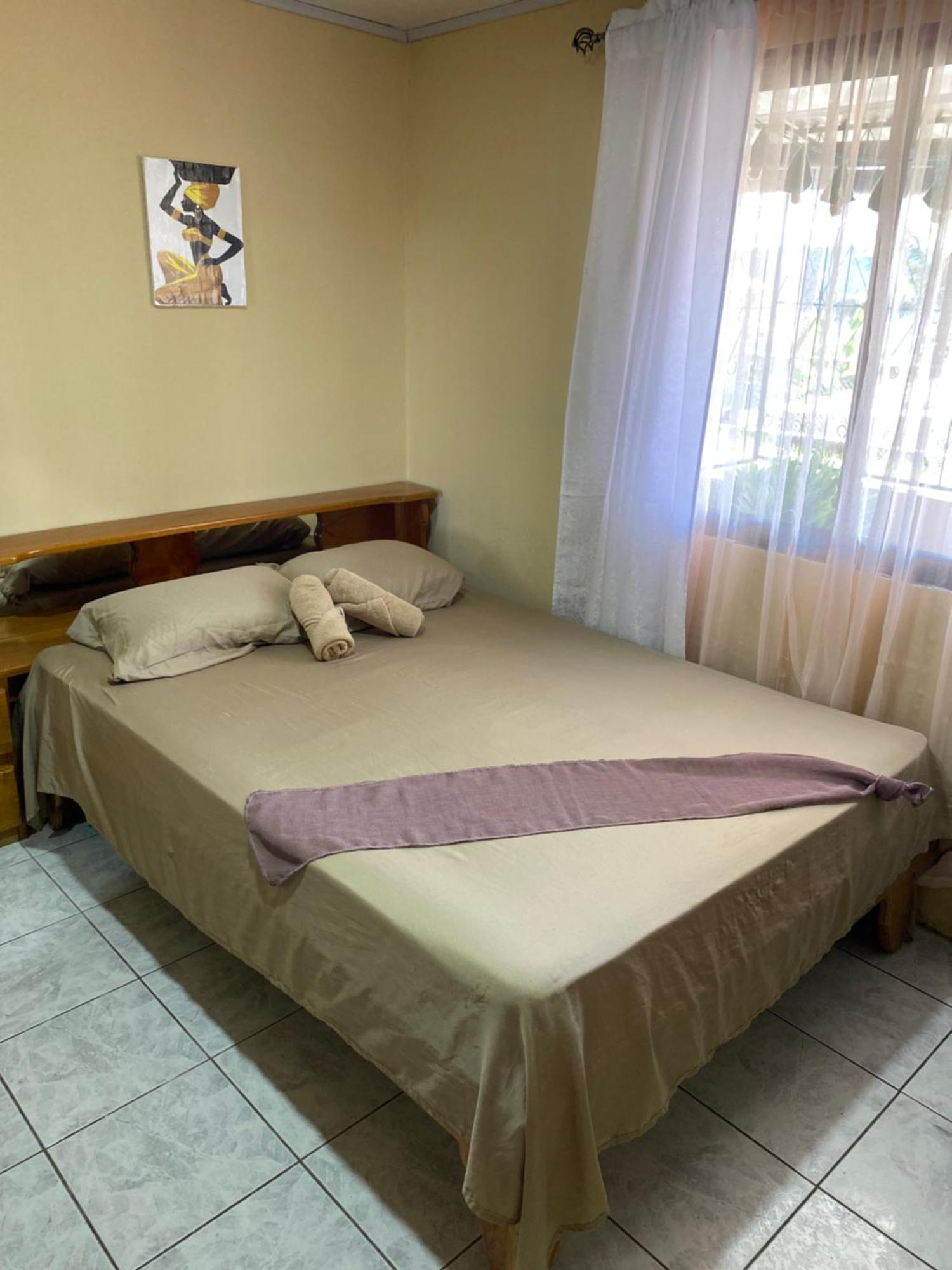 Hostel Casa Marina Пуэрто-Лимон Экстерьер фото