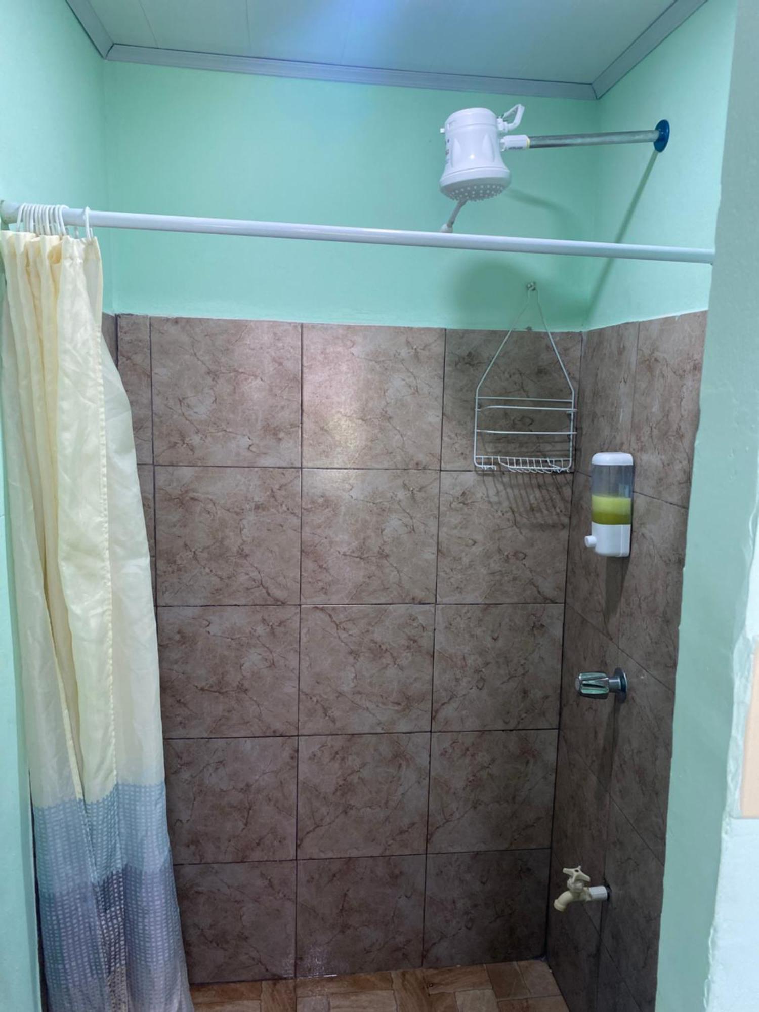 Hostel Casa Marina Пуэрто-Лимон Экстерьер фото